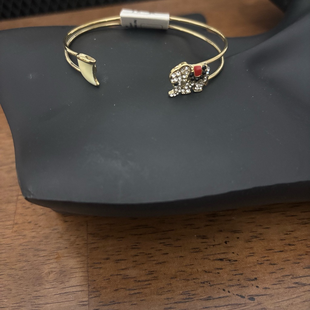 Da Vinci Nwt Gold Tone Crystal Elephant Cuff Bracelet Good Luck Charm 27$